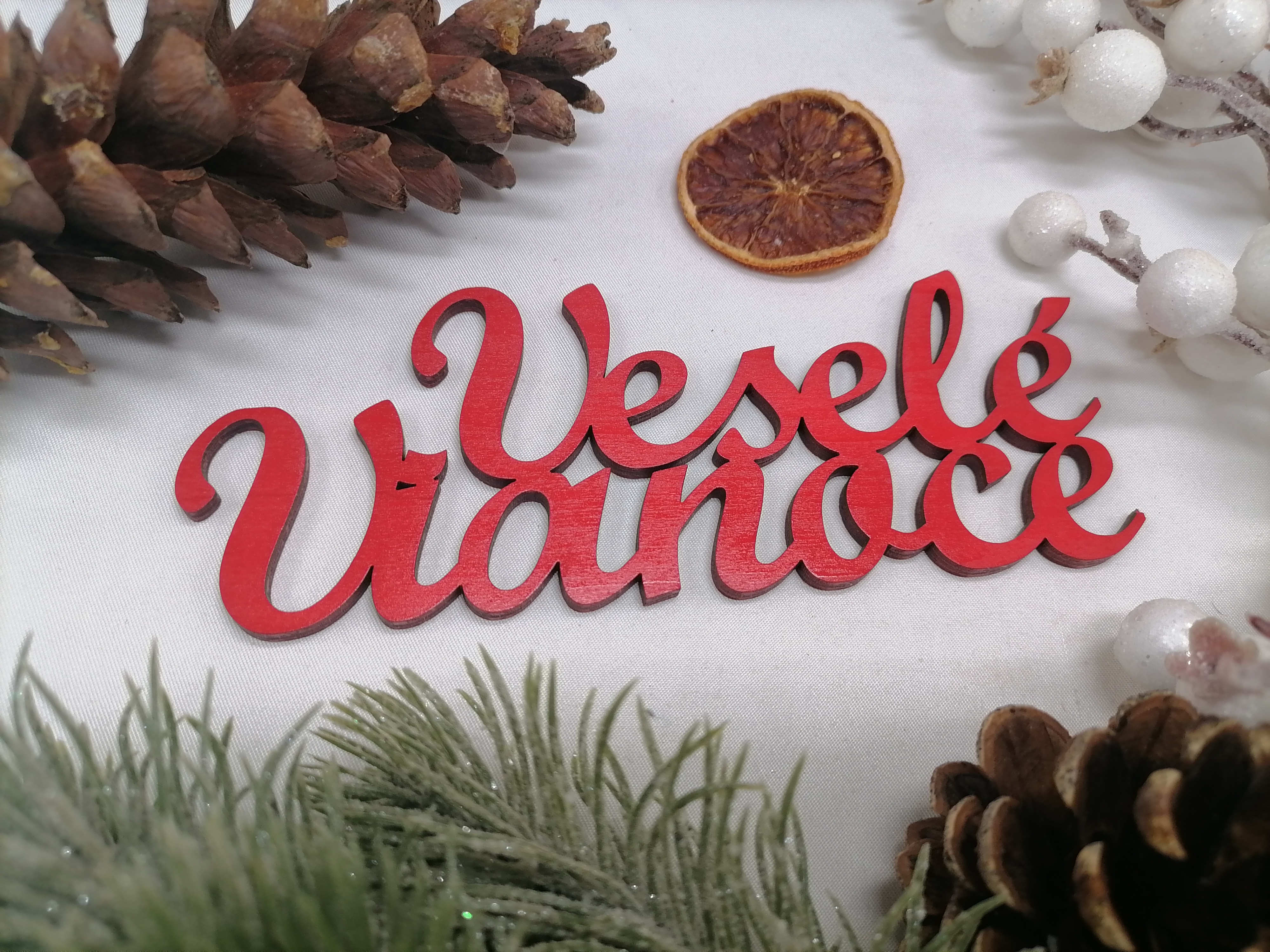 Červený nápis Veselé Vianoce 20 cm