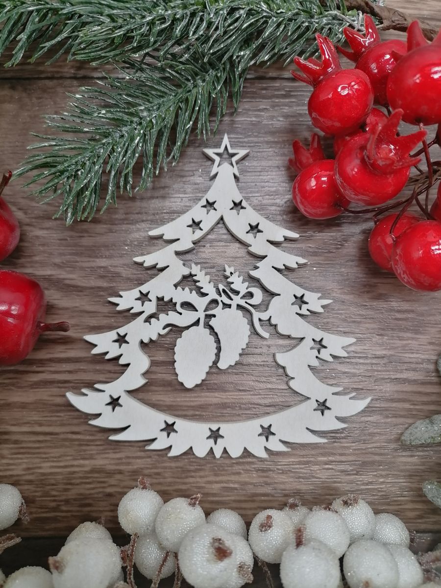 Vianočná biela ozdoba z preglejky stromček 8x9cm