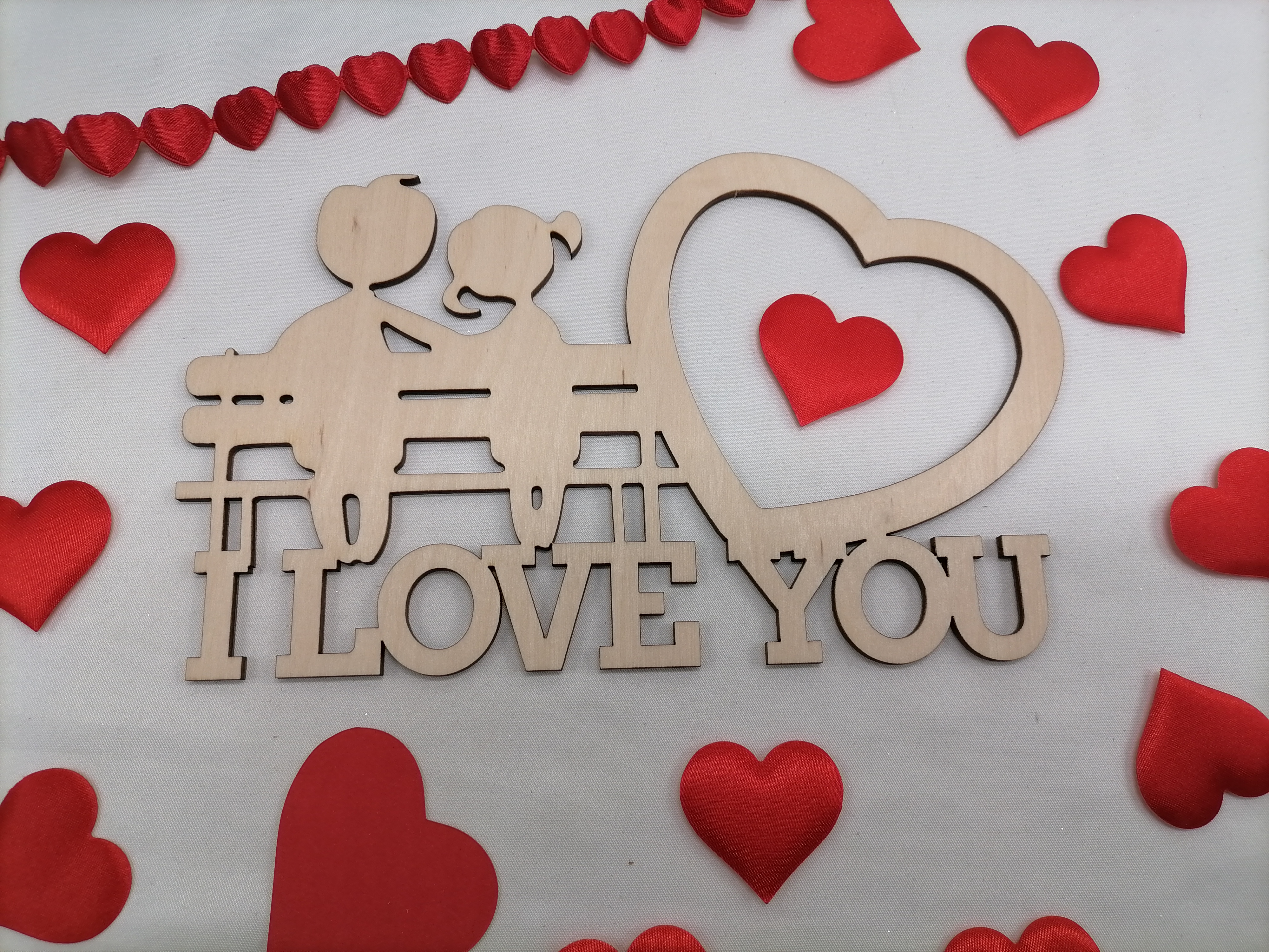 Dekorácia na Valentína prírodná 20 cm