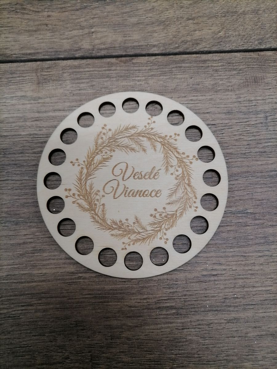 Vianočná podšálka macrame alebo háčkovanie pod kávičku - čajík lakovaná 10cm