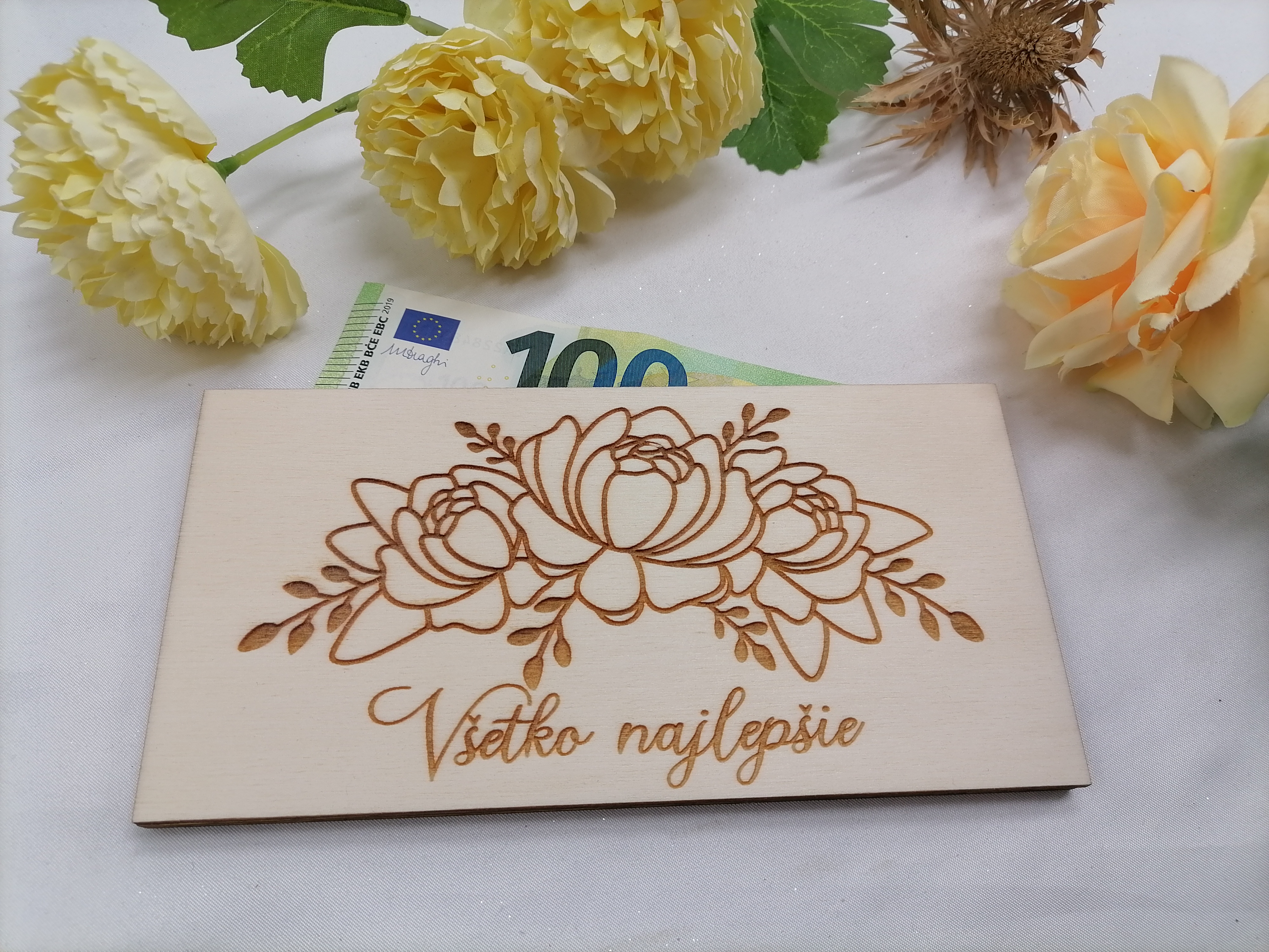 Drevená obálka na peniaze