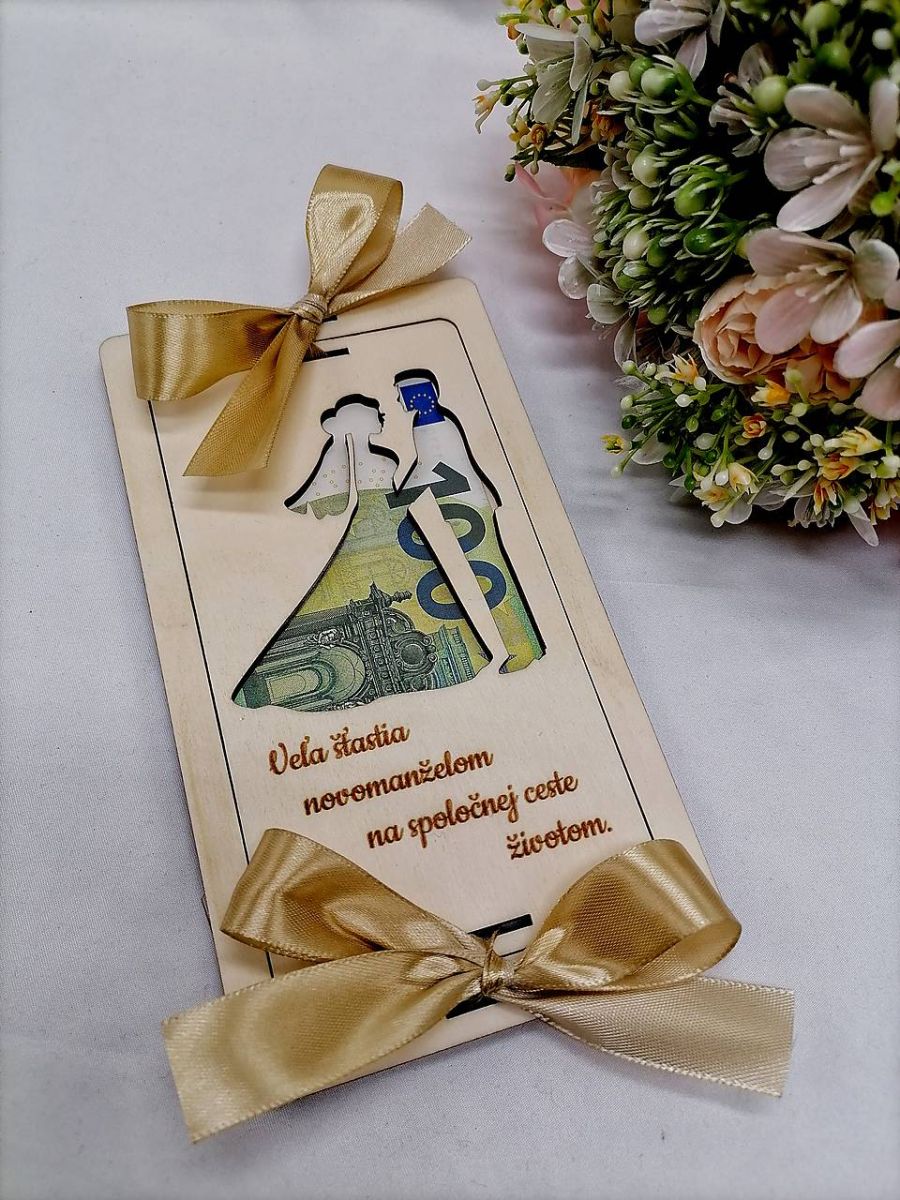 Drevená svadobná obálka na peniaze