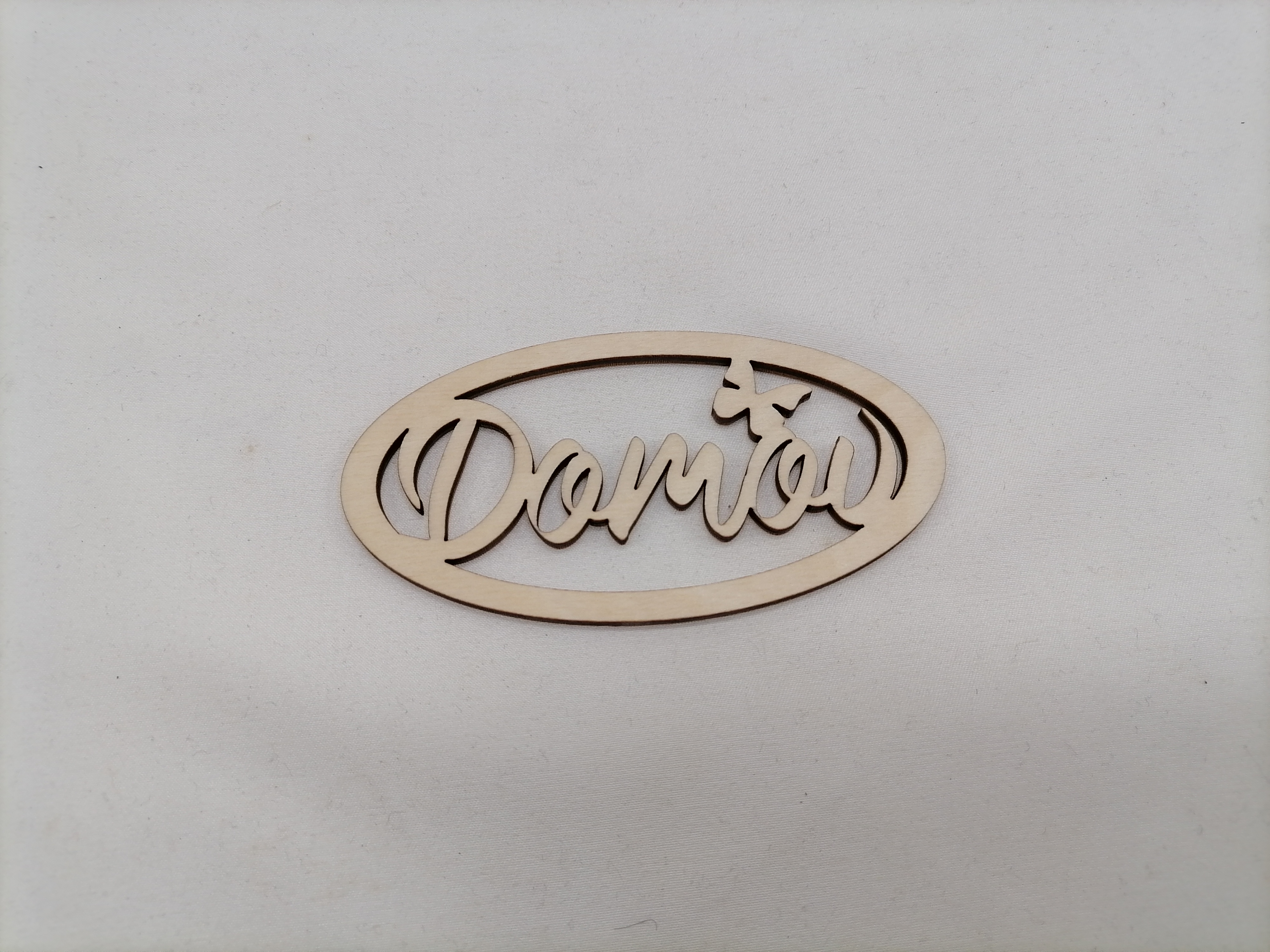 Oval domov vyrezávaný 7 cm