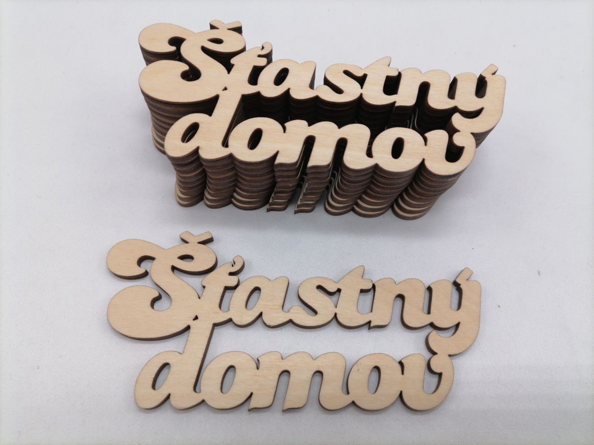 Nápis Šťastný domov 15 cm