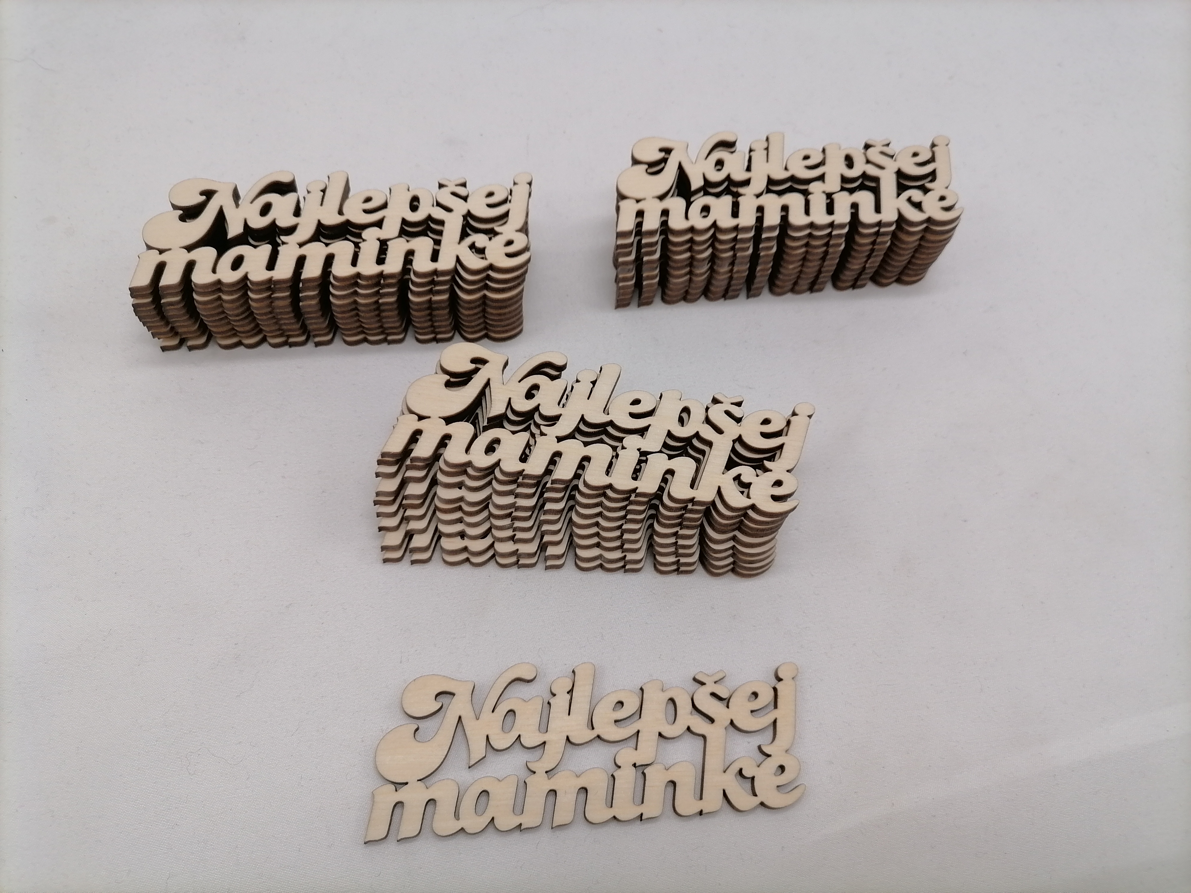 Nápis Najlepšej maminke 15cm