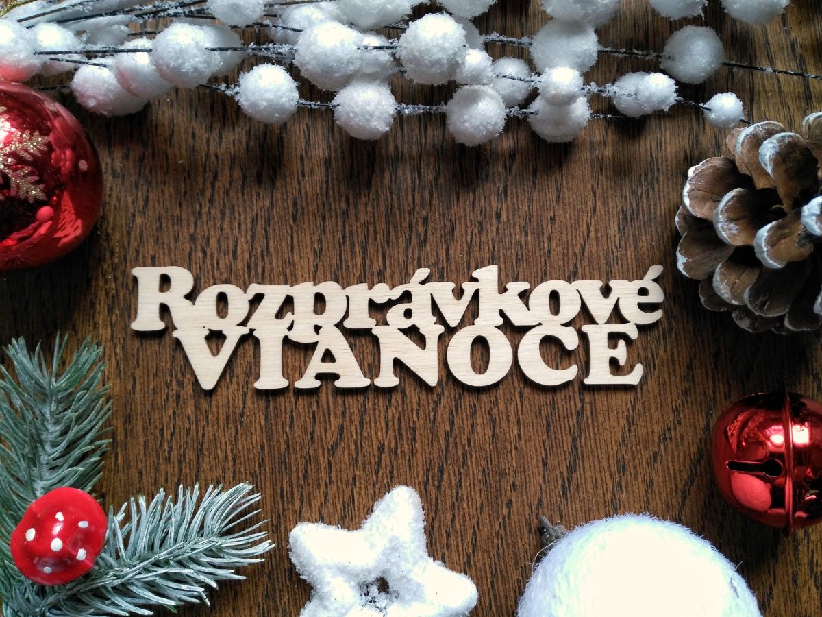 Drevený nápis Rozprávkové  vianoce 10 cm