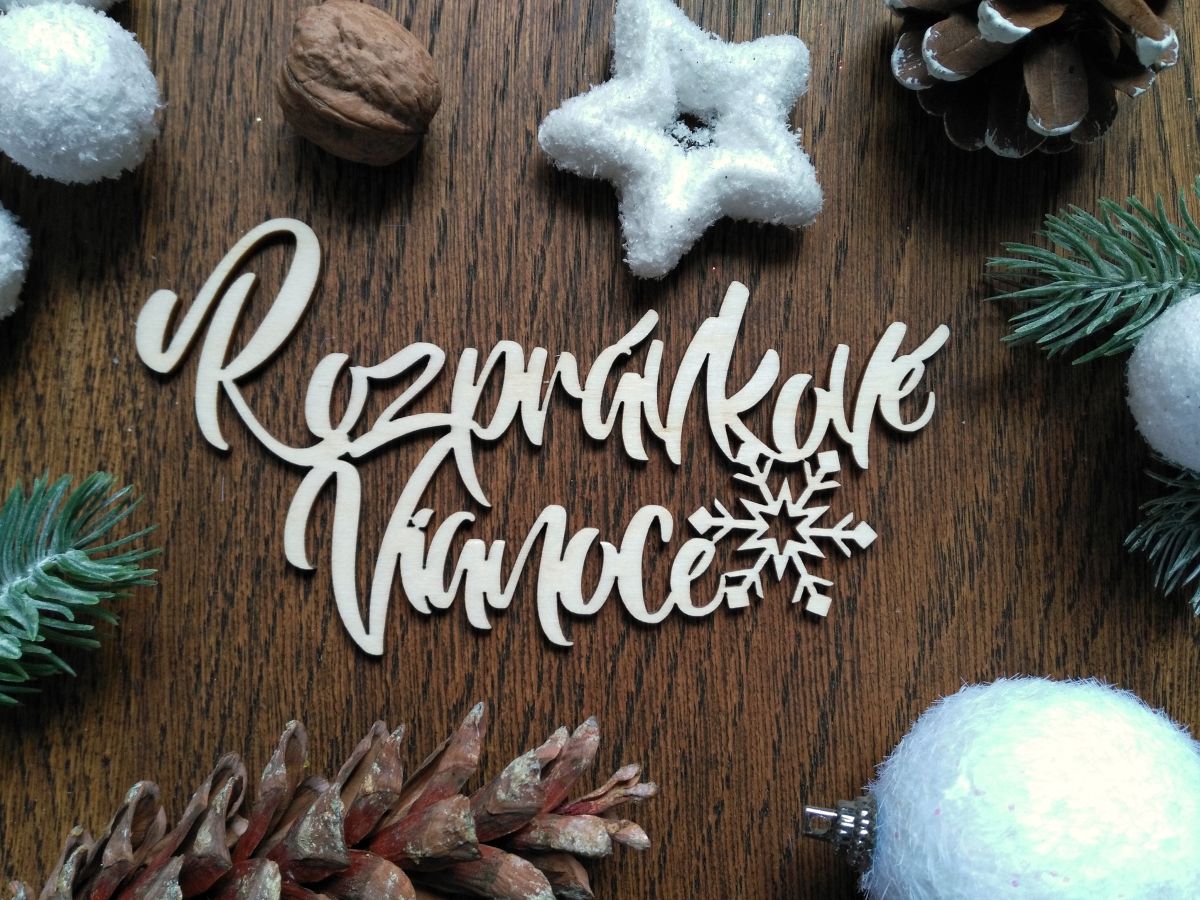 Drevený nápis Rozprávkové  vianoce 25 cm