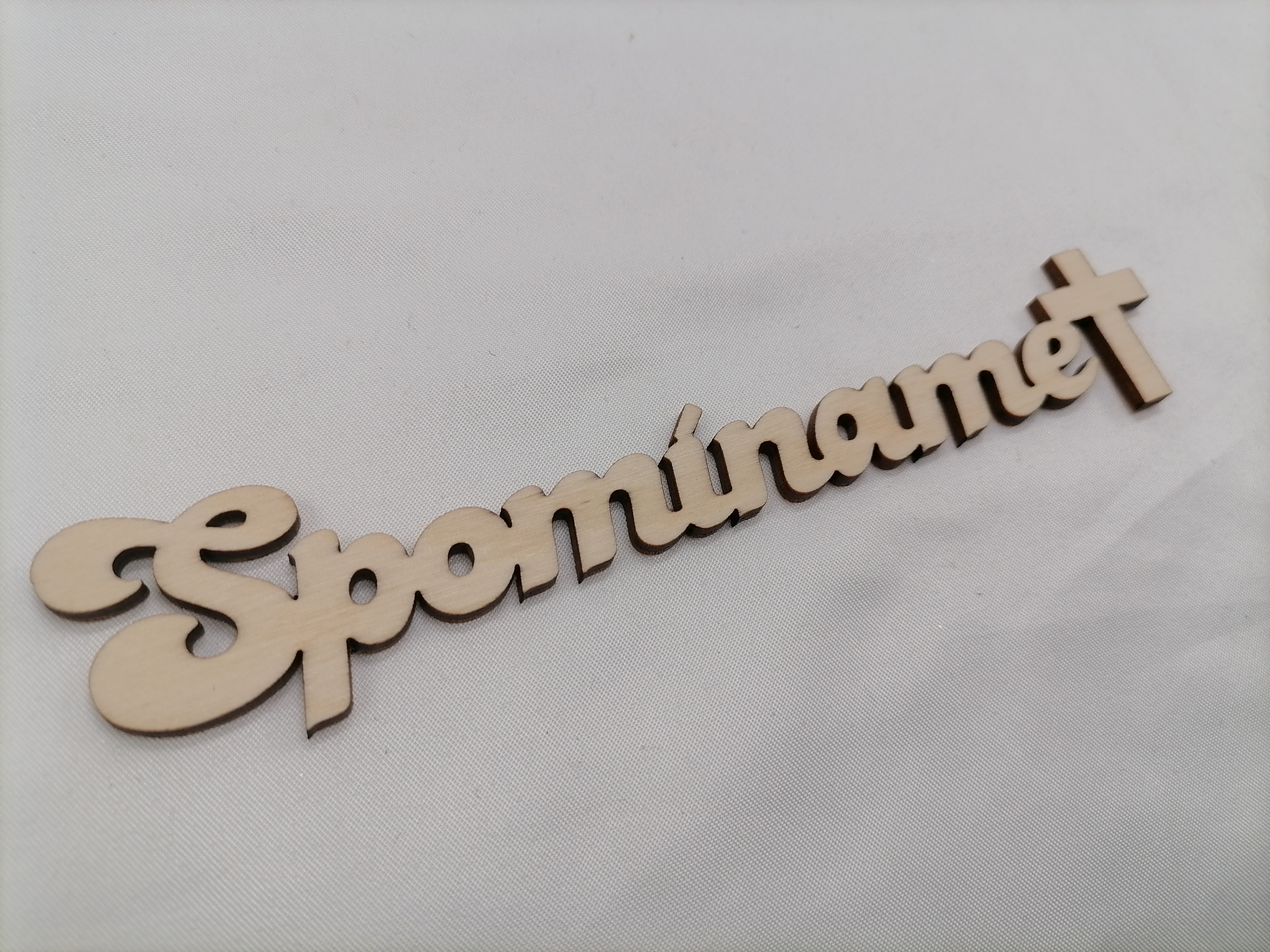 Nápis Spomíname 10 cm
