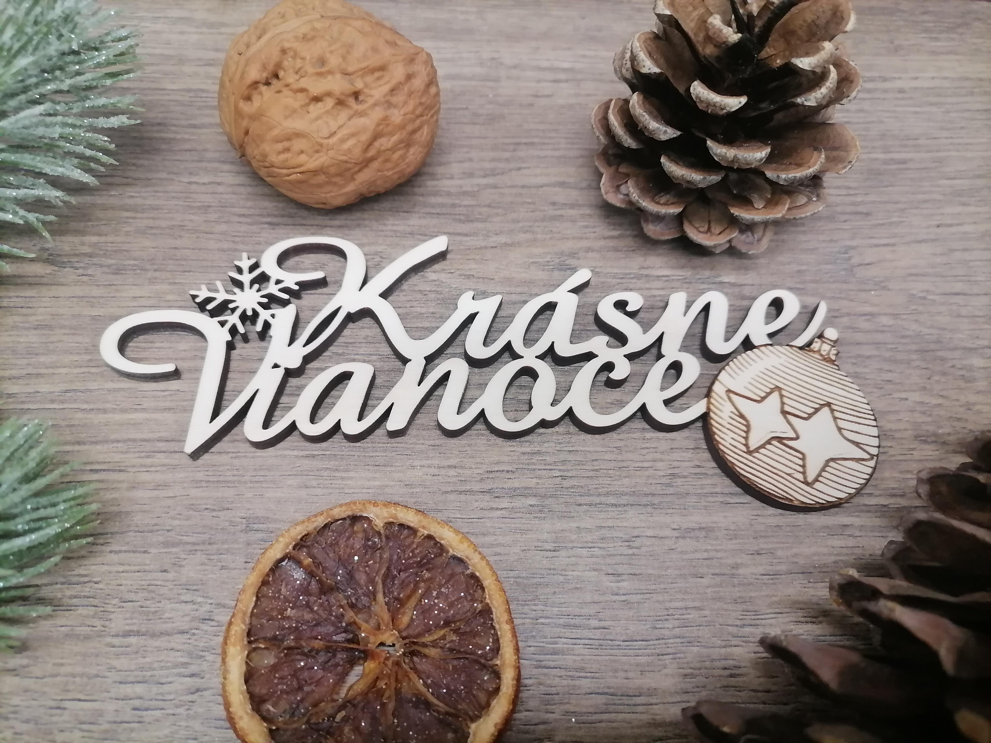 Nápis krásne Vianoce s guľou 15cm