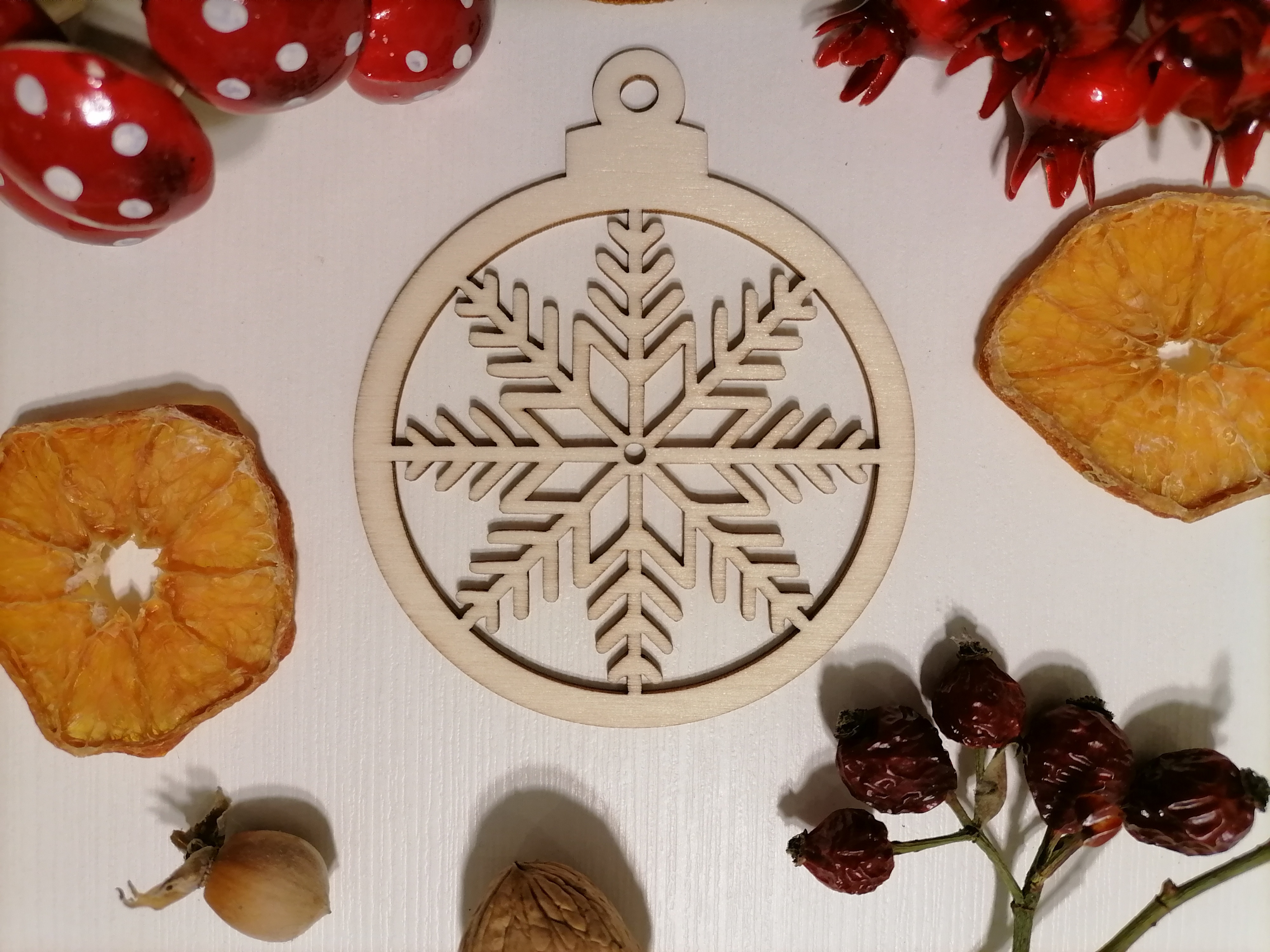 vianočná guľa "vločka" prírodná 10x12cm
