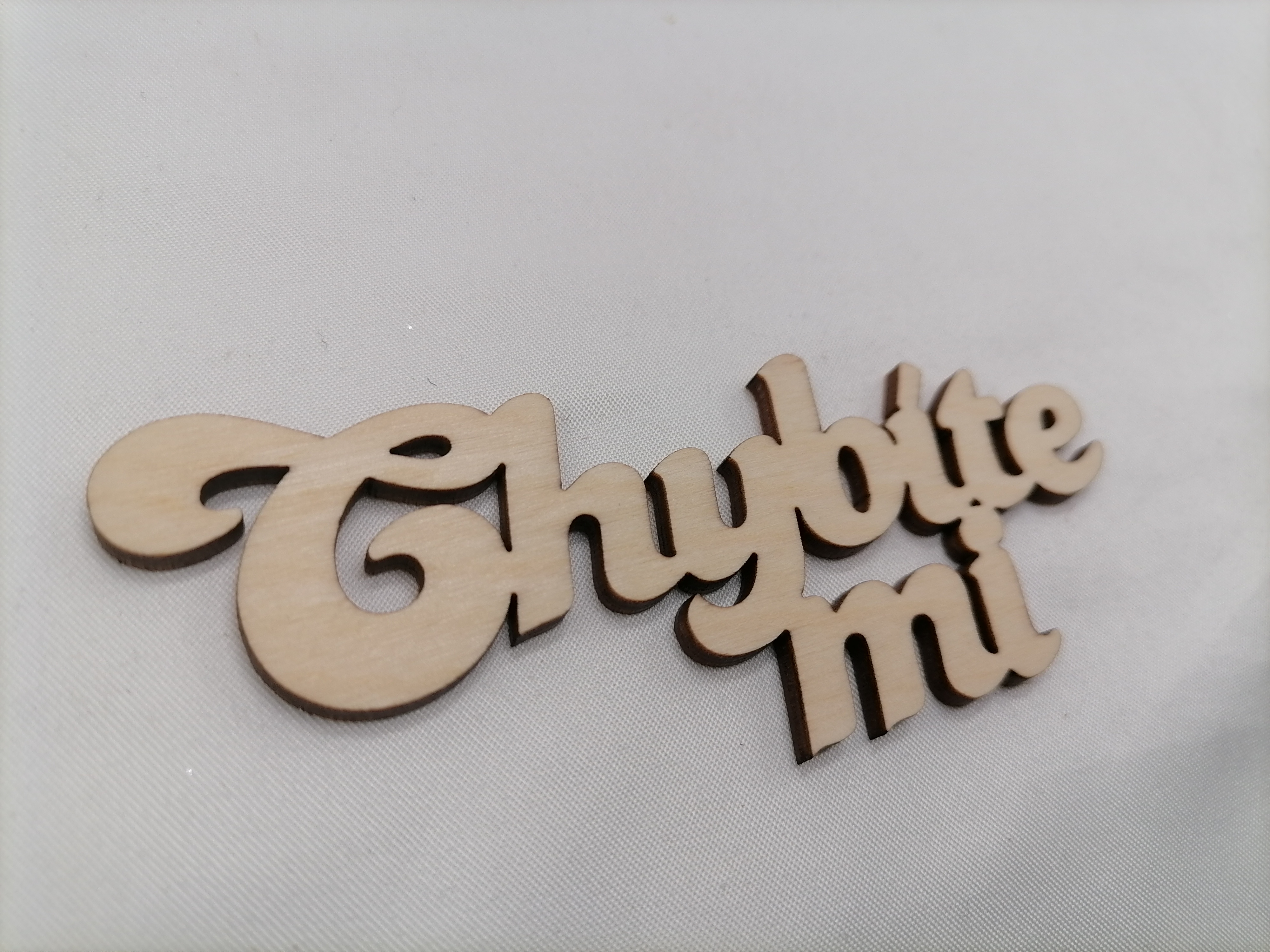 Český nápis chybíte mi 10 cm
