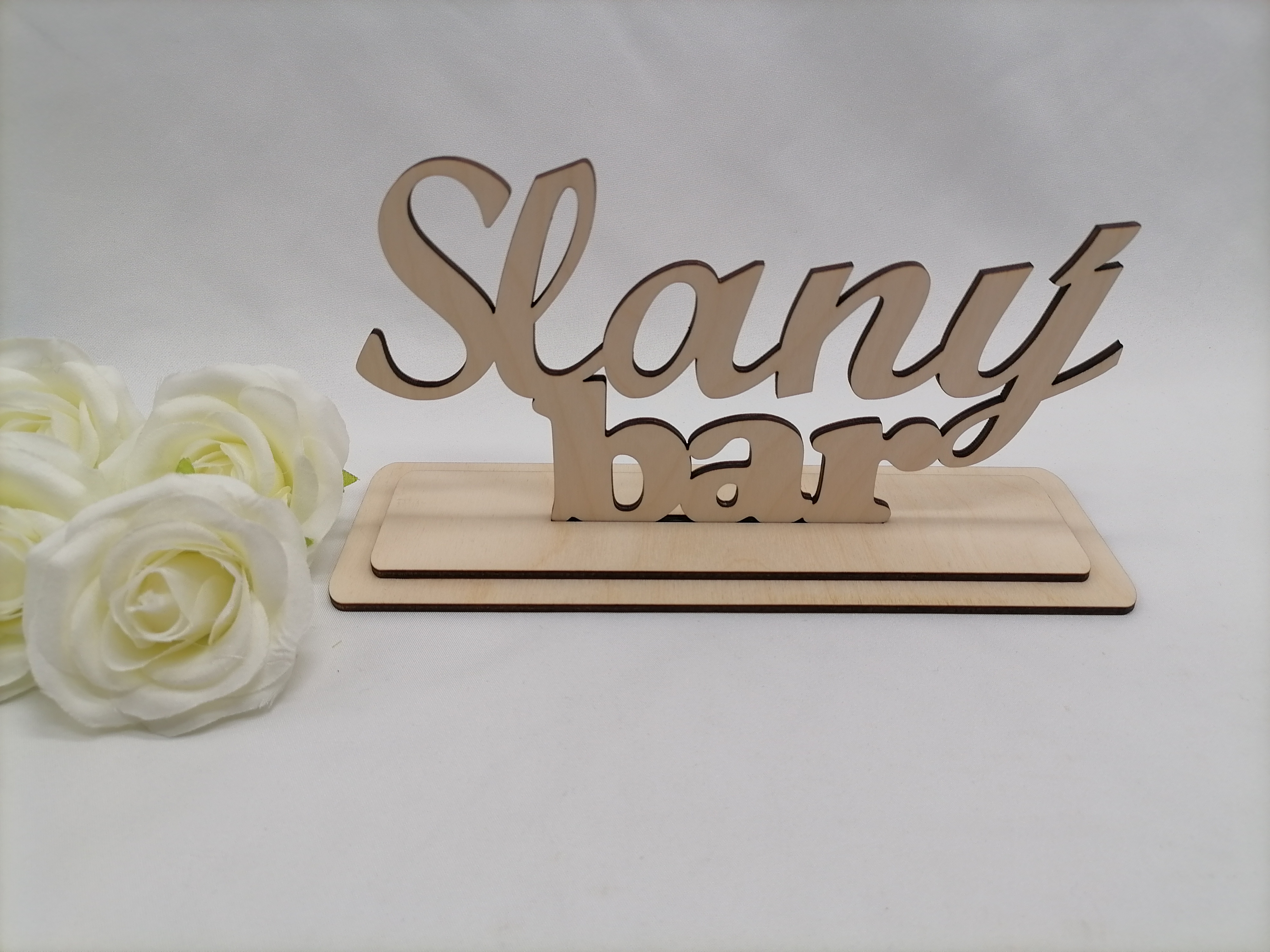 Svadobný stojan slaný bar